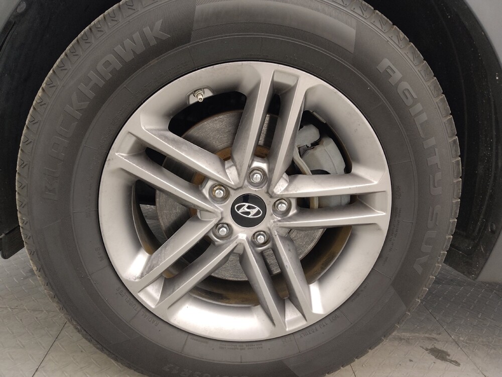 2018 Hyundai Santa Fe in Macon, GA 31210 - 18101476 31