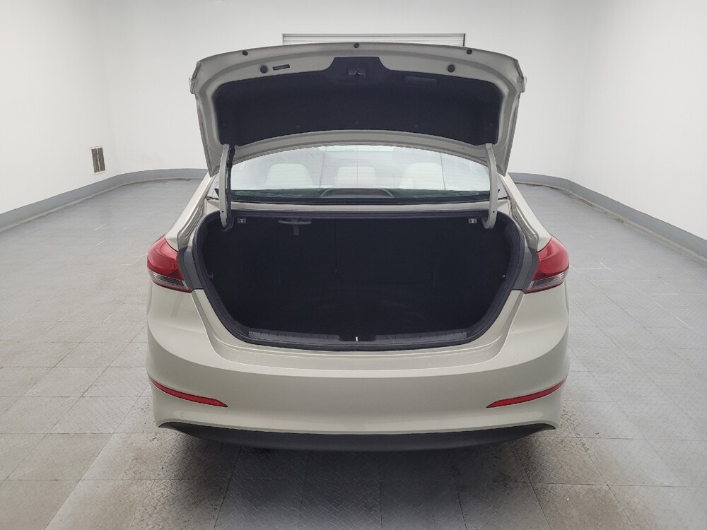 2018 Hyundai Elantra in Louisville, KY 40258 - 18101478 29