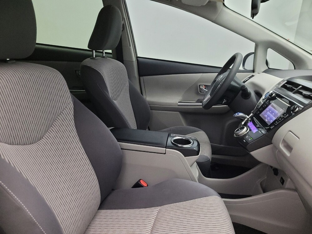 2015 Toyota Prius V in Glendale, AZ 85301 - 18101482 21