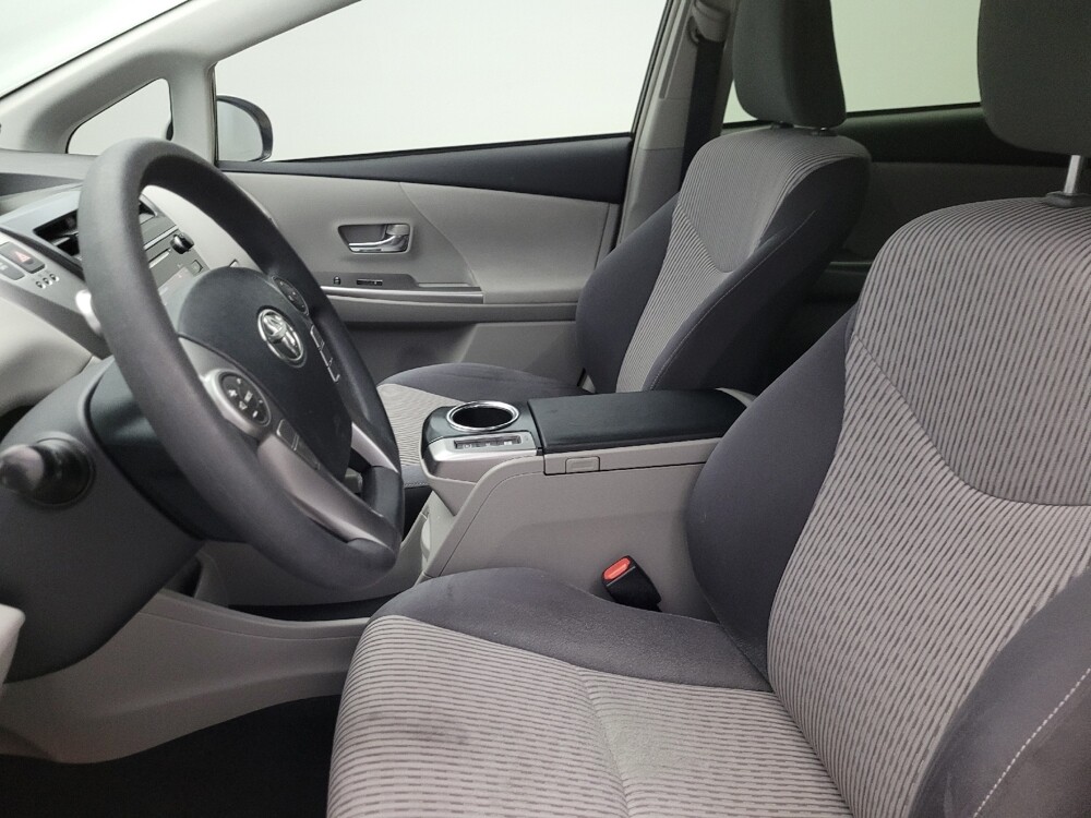 2015 Toyota Prius V in Glendale, AZ 85301 - 18101482 17