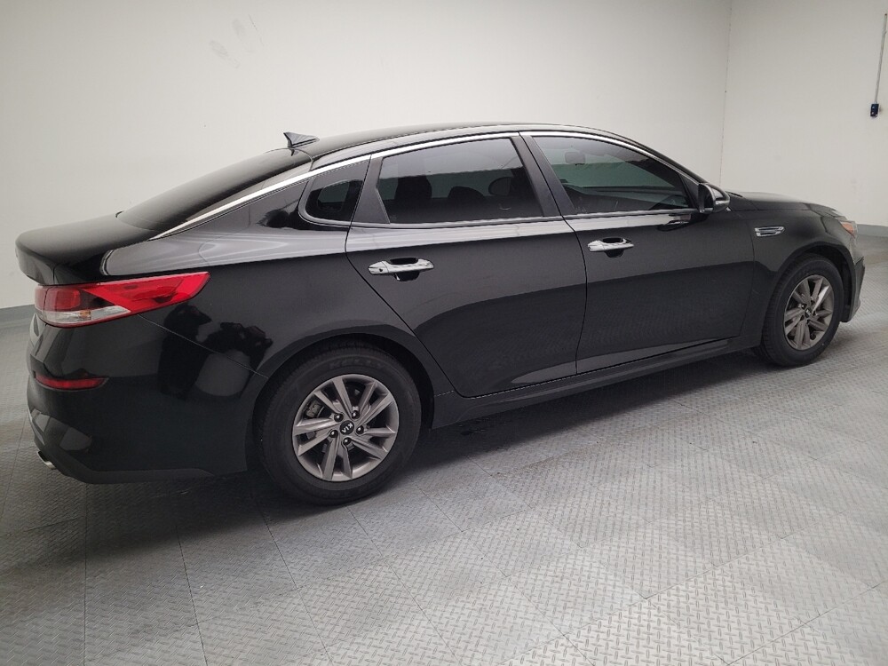 2019 Kia Optima in Torrance, CA 90504 - 18101488 10