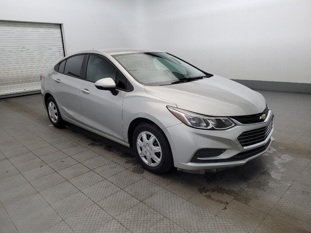 2017 Chevrolet Cruze in Chesapeake, VA 23320 - 18101491 13