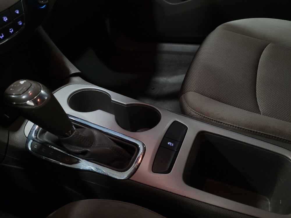 2017 Chevrolet Cruze in Chesapeake, VA 23320 - 18101491 26