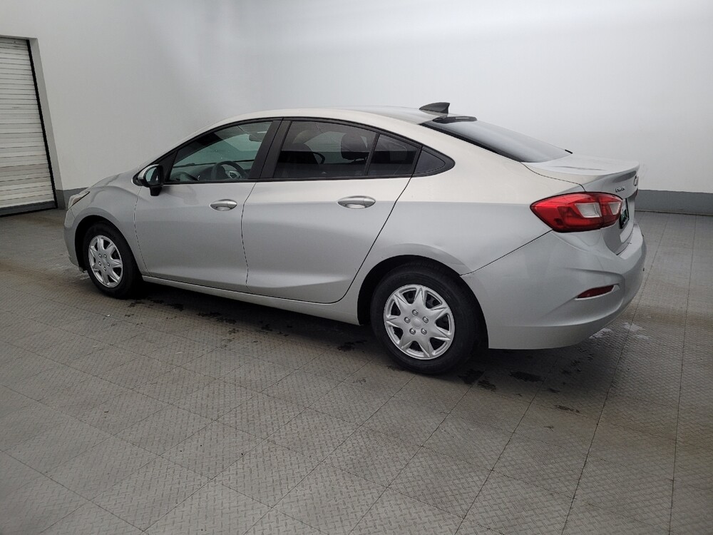 2017 Chevrolet Cruze in Chesapeake, VA 23320 - 18101491 3