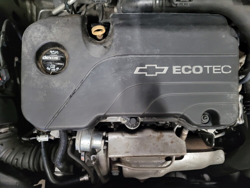 2017 Chevrolet Cruze in Chesapeake, VA 23320 - 18101491 30