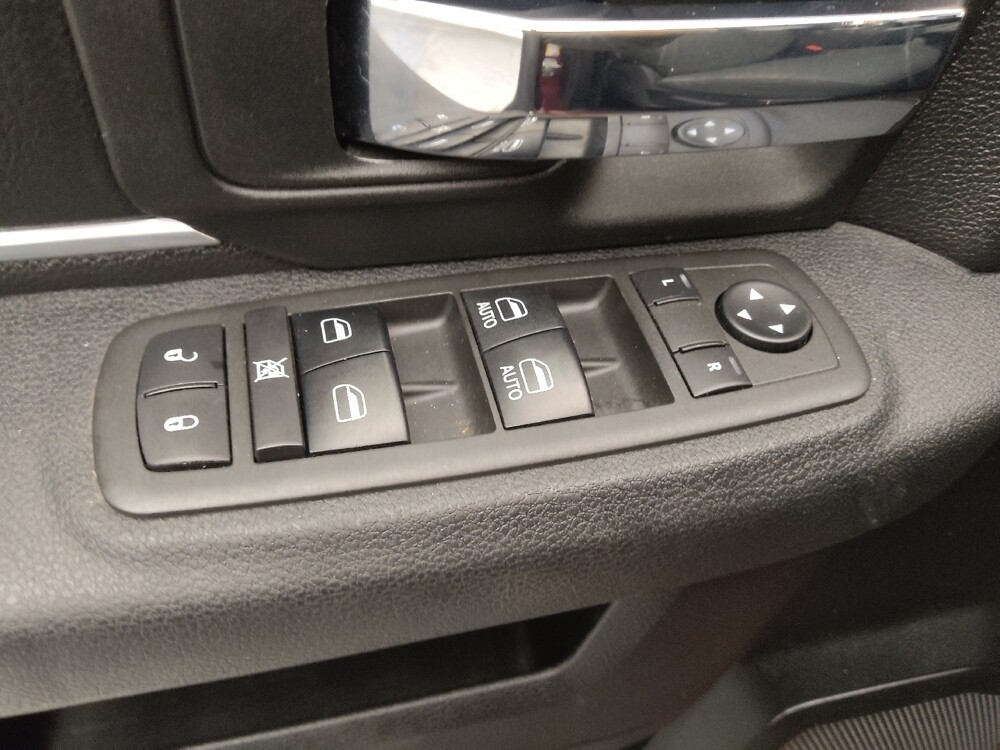 2021 RAM 1500 in Independence, MO 64055 - 18101492 27