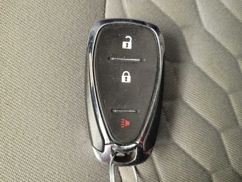 2021 Chevrolet Equinox in Fairfield, OH 45014 - 18101497 32