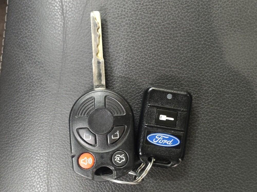 2014 Ford Escape in Fairfield, OH 45014 - 18101500 32