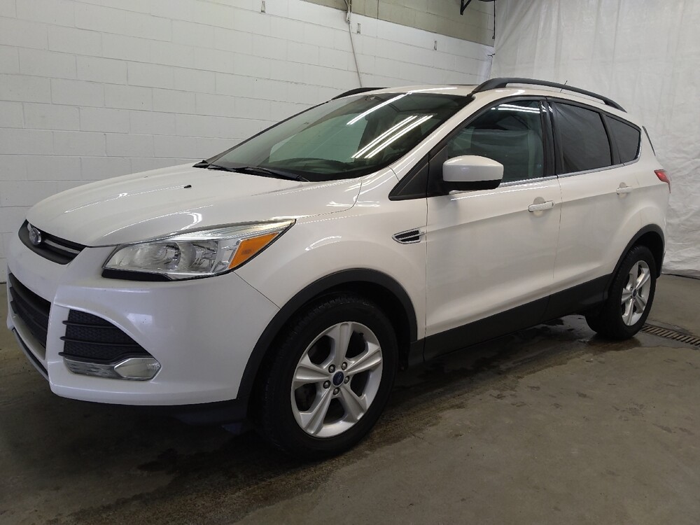 2014 Ford Escape in Fairfield, OH 45014 - 18101500 2
