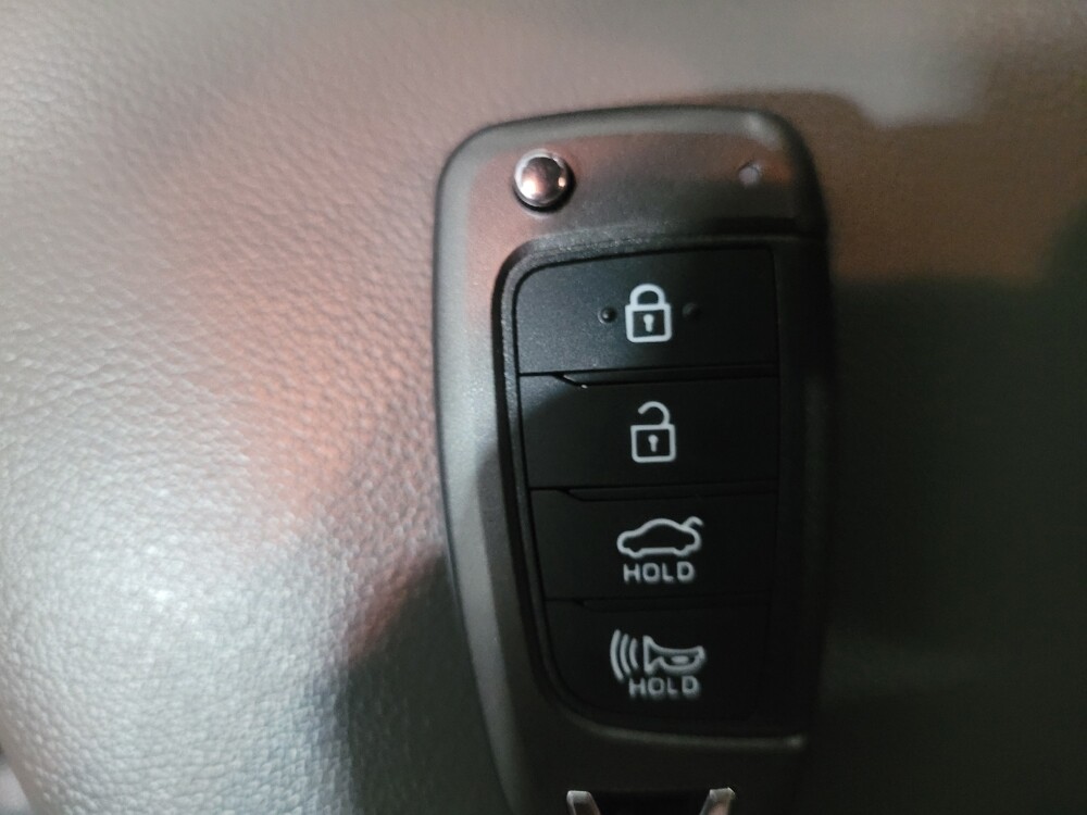 2021 Hyundai Elantra in Pittsburgh, PA 15236 - 18101501 32