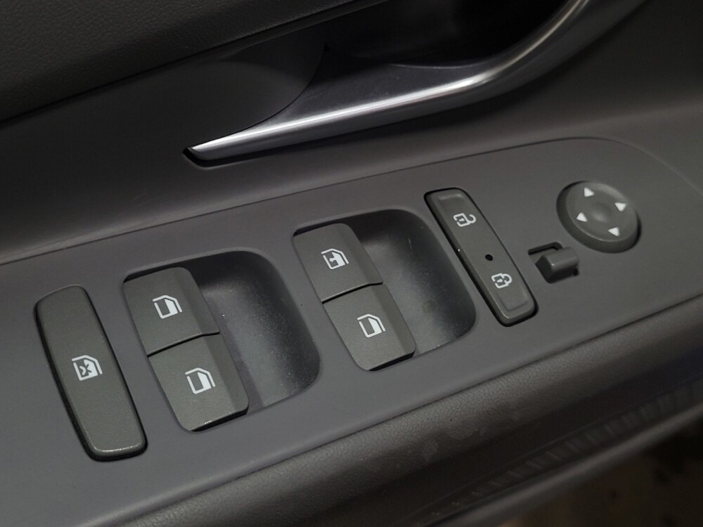 2021 Hyundai Elantra in Pittsburgh, PA 15236 - 18101501 27