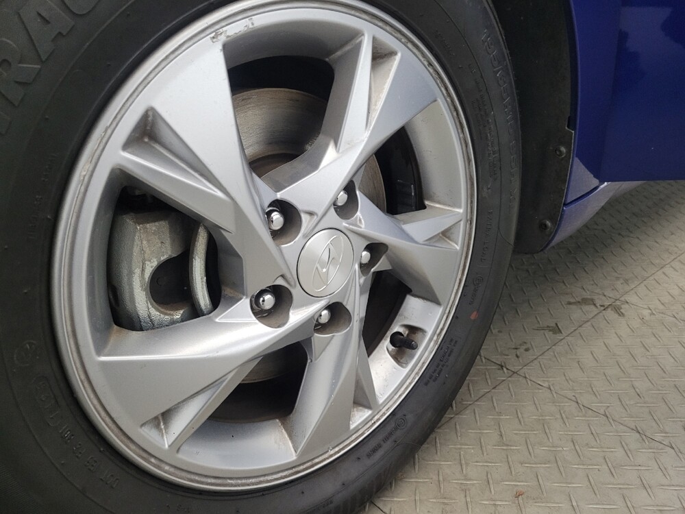 2021 Hyundai Elantra in Pittsburgh, PA 15236 - 18101501 31