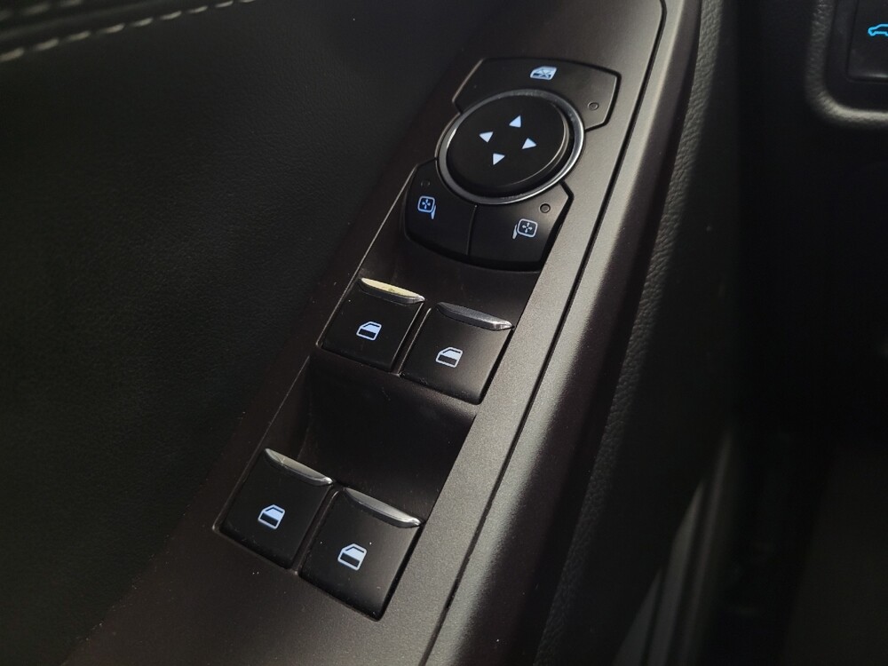 2020 Ford Explorer in Columbus, OH 43228 - 18101510 27