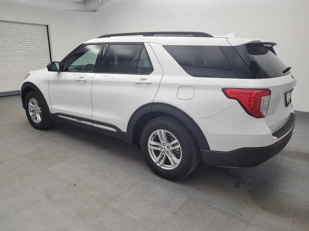 2020 Ford Explorer in Columbus, OH 43228 - 18101510 3