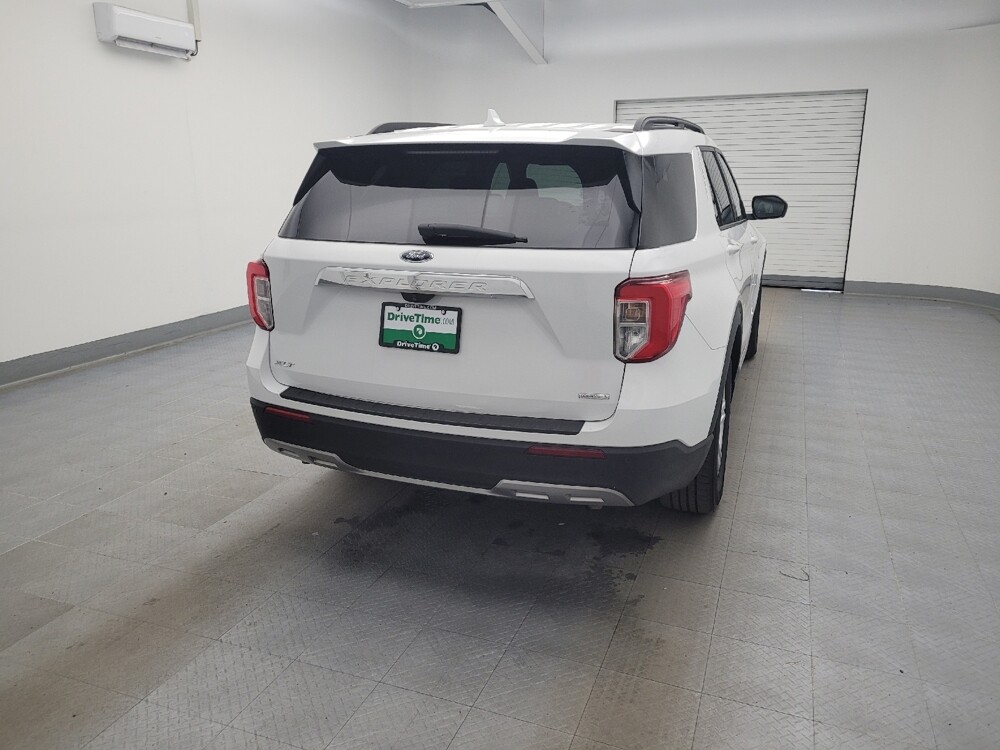 2020 Ford Explorer in Columbus, OH 43228 - 18101510 7