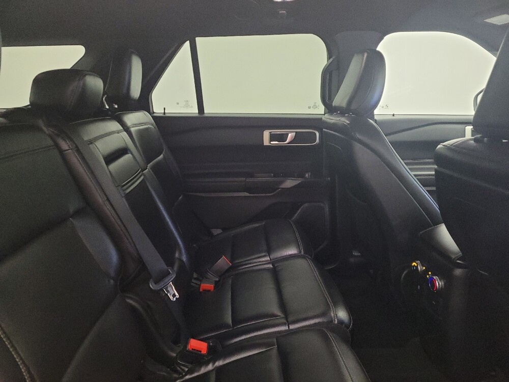 2020 Ford Explorer in Columbus, OH 43228 - 18101510 19