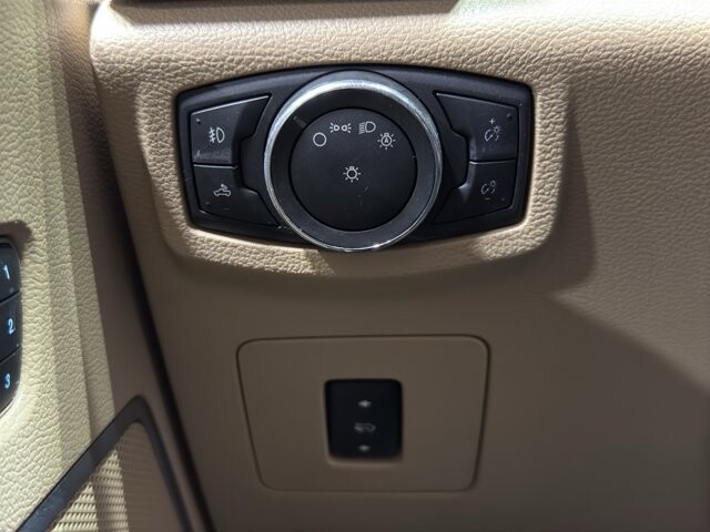 2015 Ford F150 in Burlington, WI 53105 - 18101530 32