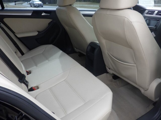 2015 Volkswagen Jetta in Flowery Branch, GA 30542 - 18101534 10