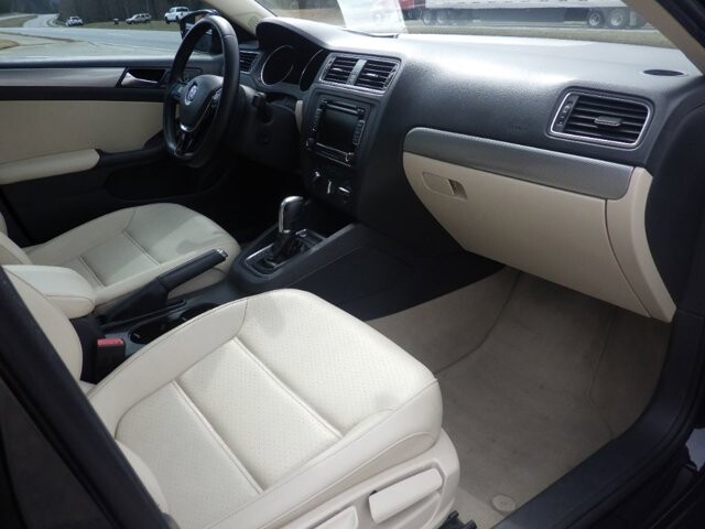 2015 Volkswagen Jetta in Flowery Branch, GA 30542 - 18101534 7