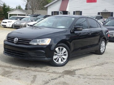 2015 Volkswagen Jetta in Flowery Branch, GA 30542