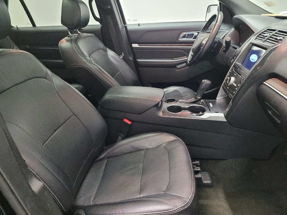 2017 Ford Explorer in Riverside, CA 92504 - 18101540 21