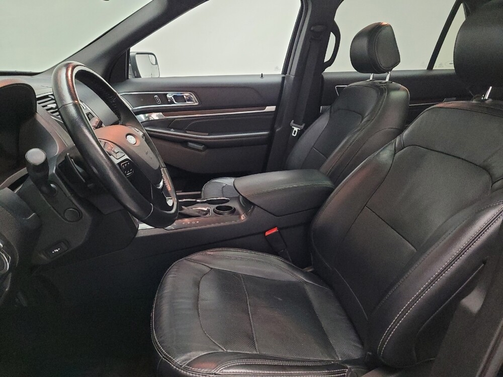 2017 Ford Explorer in Riverside, CA 92504 - 18101540 17