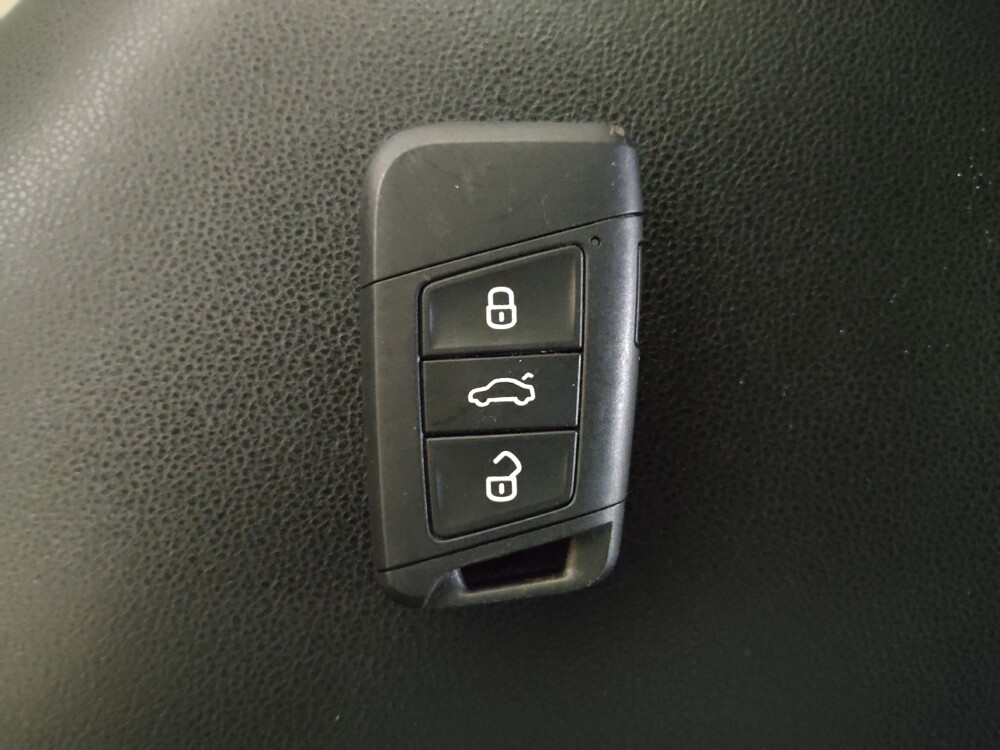 2019 Volkswagen Jetta in Jackson, MS 39211 - 18101551 32