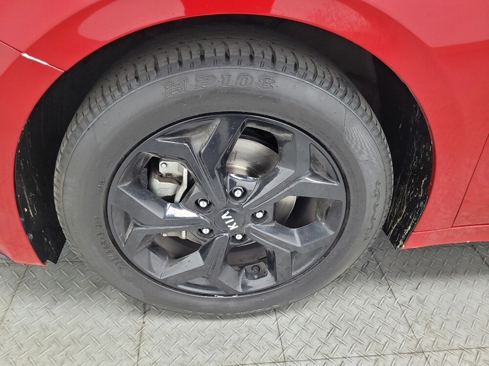 2020 Kia Forte in Las Vegas, NV 89104 - 18101552 31