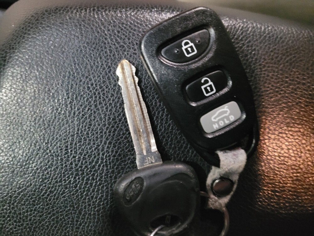 2016 Hyundai Elantra in Temple Hills, MD 20746 - 18101553 32