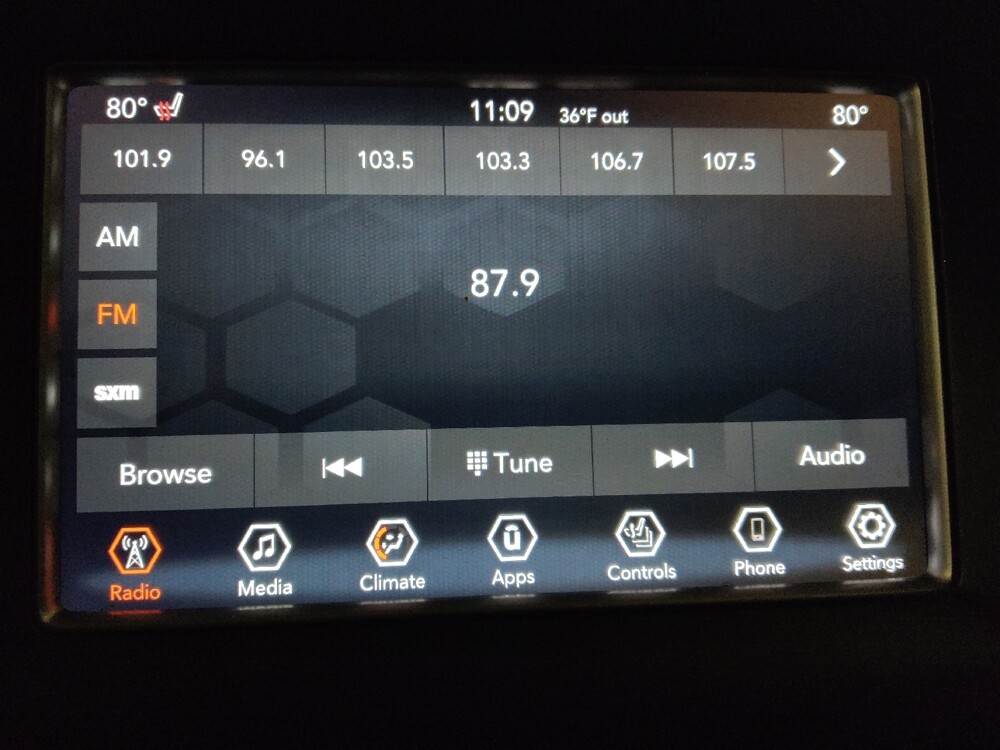 2018 Jeep Grand Cherokee in Conyers, GA 30094 - 18101560 25