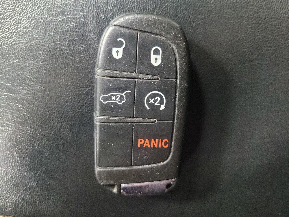 2018 Jeep Compass in Chattanooga, TN 37421 - 18101563 32