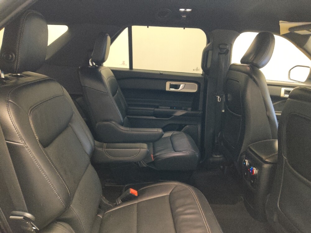 2020 Ford Explorer in Marietta, GA 30062 - 18101567 19