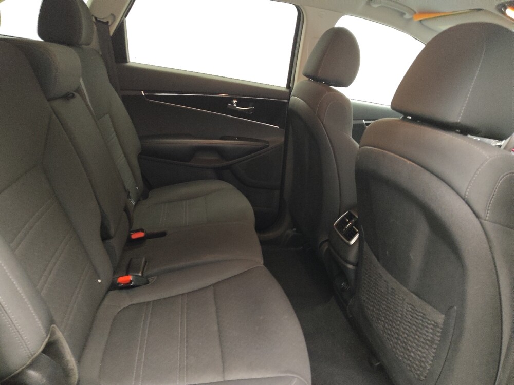 2020 Kia Sorento in Chattanooga, TN 37421 - 18101573 19