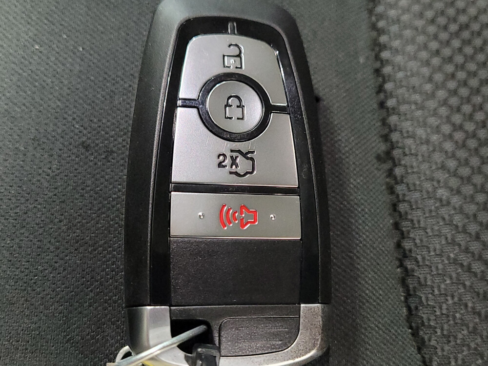 2018 Ford Fusion in Oklahoma City, OK 73139 - 18101580 32