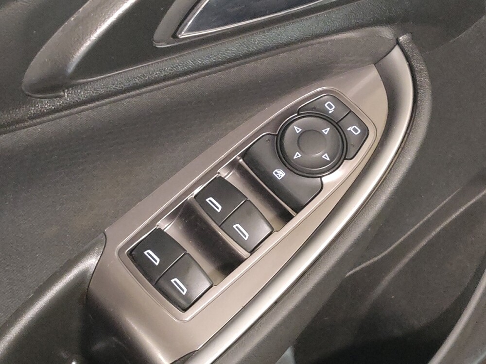 2018 Chevrolet Malibu in Temple, TX 76502 - 18101588 27