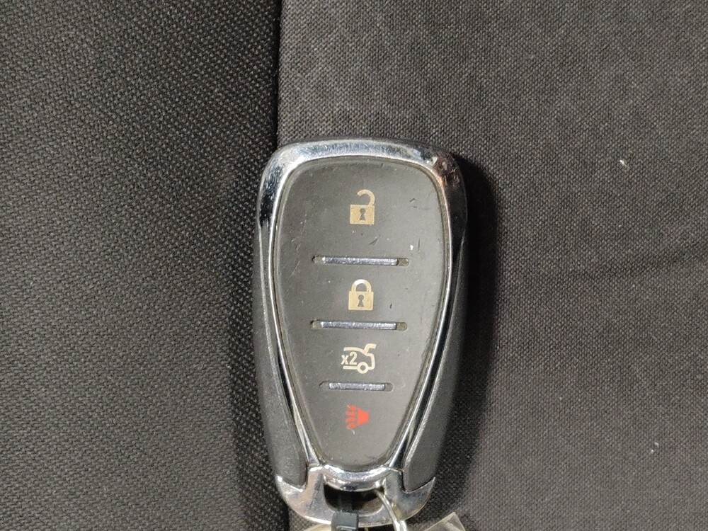 2018 Chevrolet Malibu in Temple, TX 76502 - 18101588 32