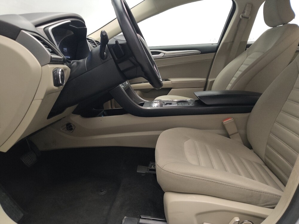2019 Ford Fusion in Oklahoma City, OK 73139 - 18101592 17