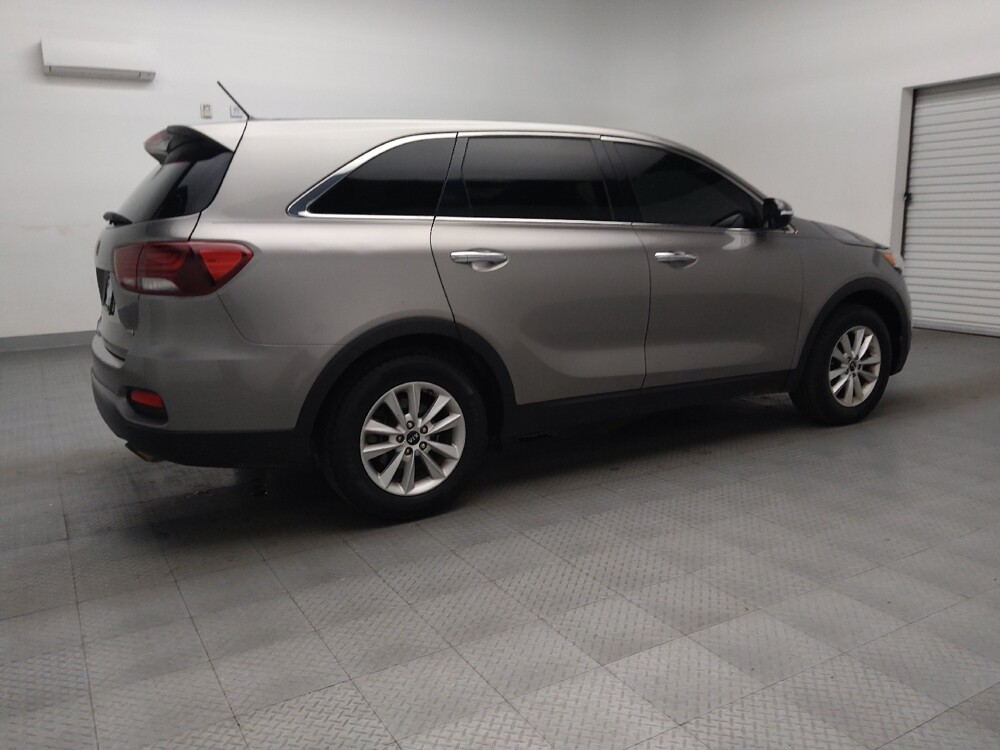 2019 Kia Sorento in Tulsa, OK 74145 - 18101595 10