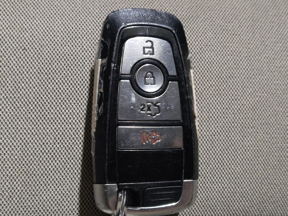 2018 Ford Fusion in Arlington, TX 76011 - 18101596 32