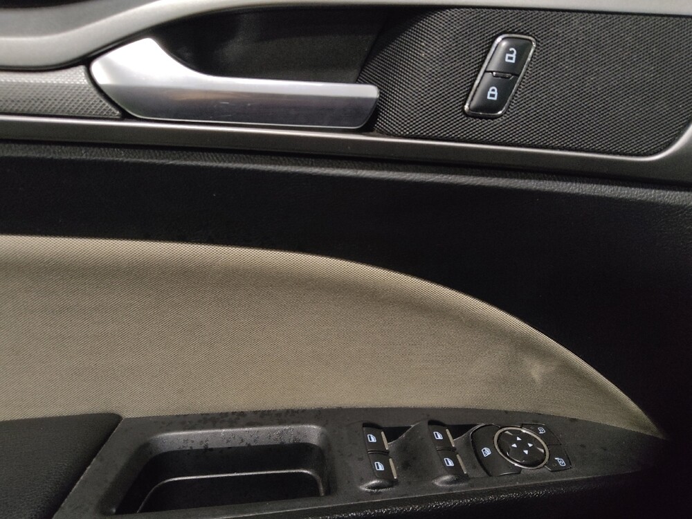 2018 Ford Fusion in Arlington, TX 76011 - 18101596 27