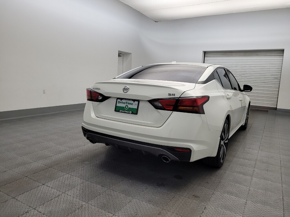 2019 Nissan Altima in Glendale, AZ 85301 - 18101602 7