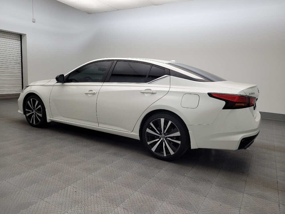 2019 Nissan Altima in Glendale, AZ 85301 - 18101602 3
