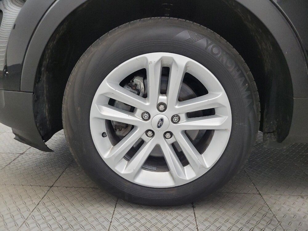 2017 Ford Explorer in Mesa, AZ 85210 - 18101604 31