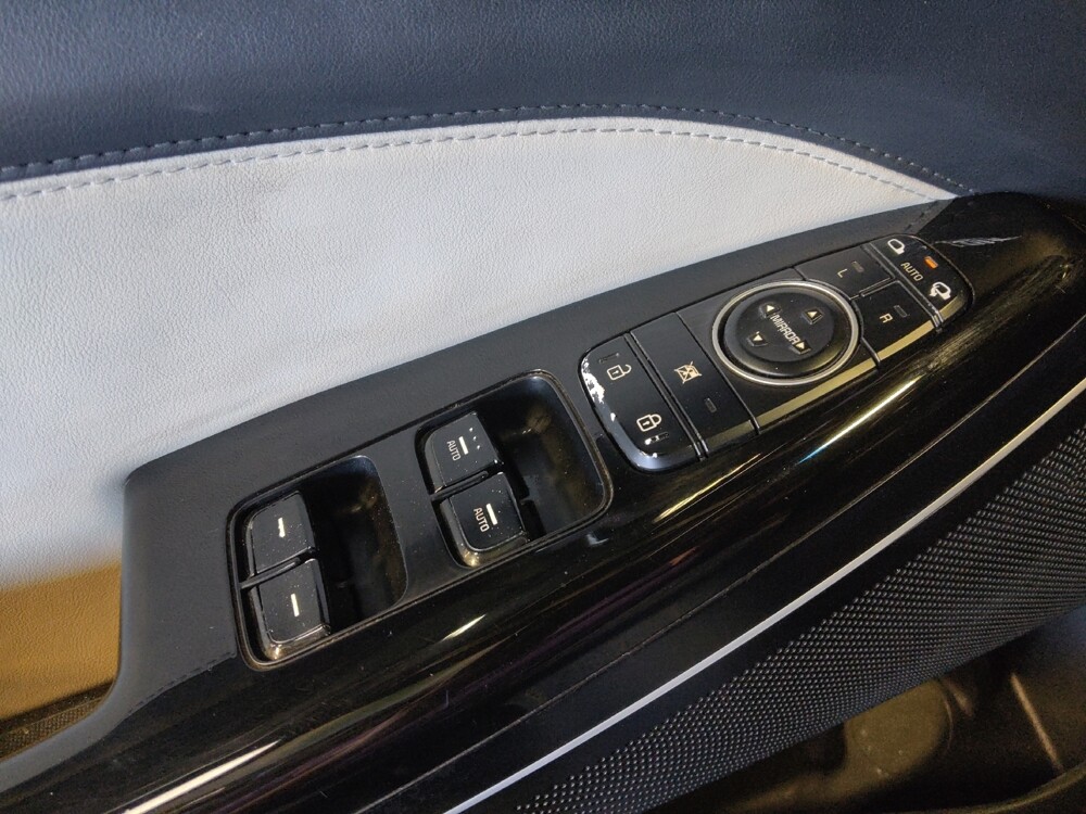 2017 Kia Cadenza in Phoenix, AZ 85015 - 18101608 27