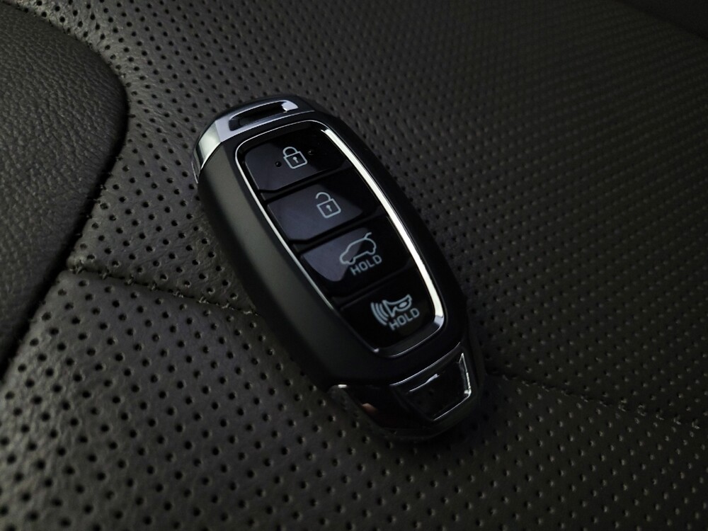 2020 Hyundai Santa Fe in Phoenix, AZ 85015 - 18101609 32