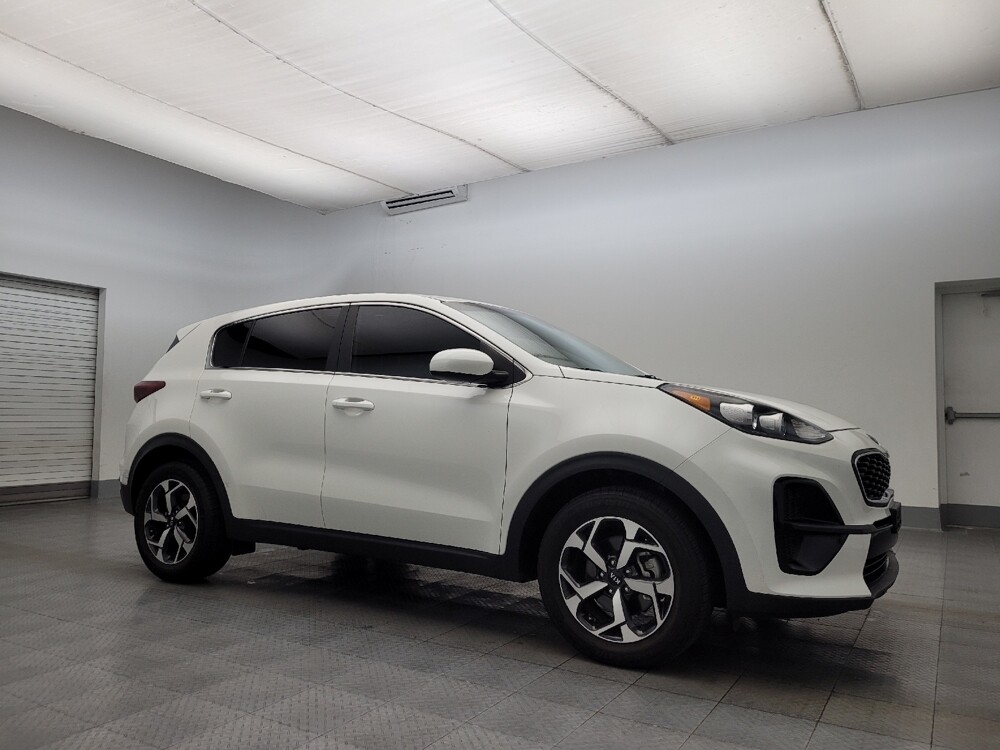 2022 Kia Sportage in Glendale, AZ 85301 - 18101610 11