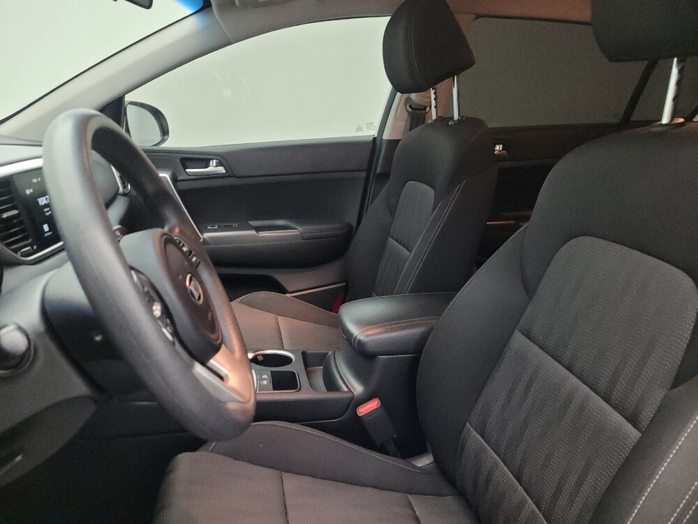 2022 Kia Sportage in Glendale, AZ 85301 - 18101610 17