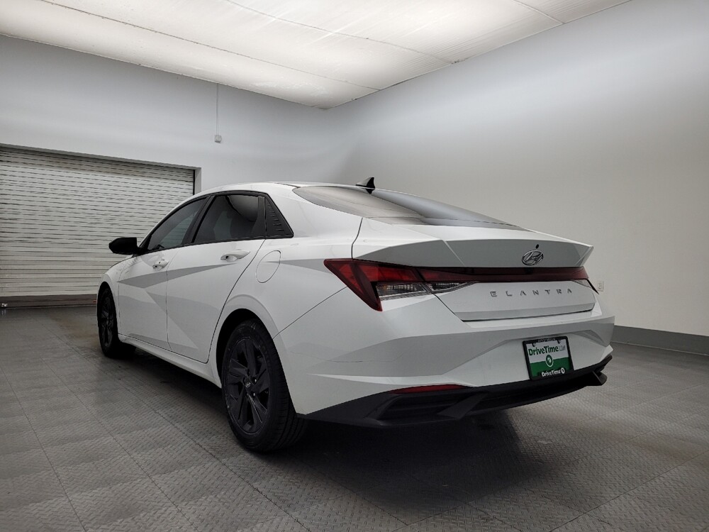 2021 Hyundai Elantra in Mesa, AZ 85210 - 18101613 5