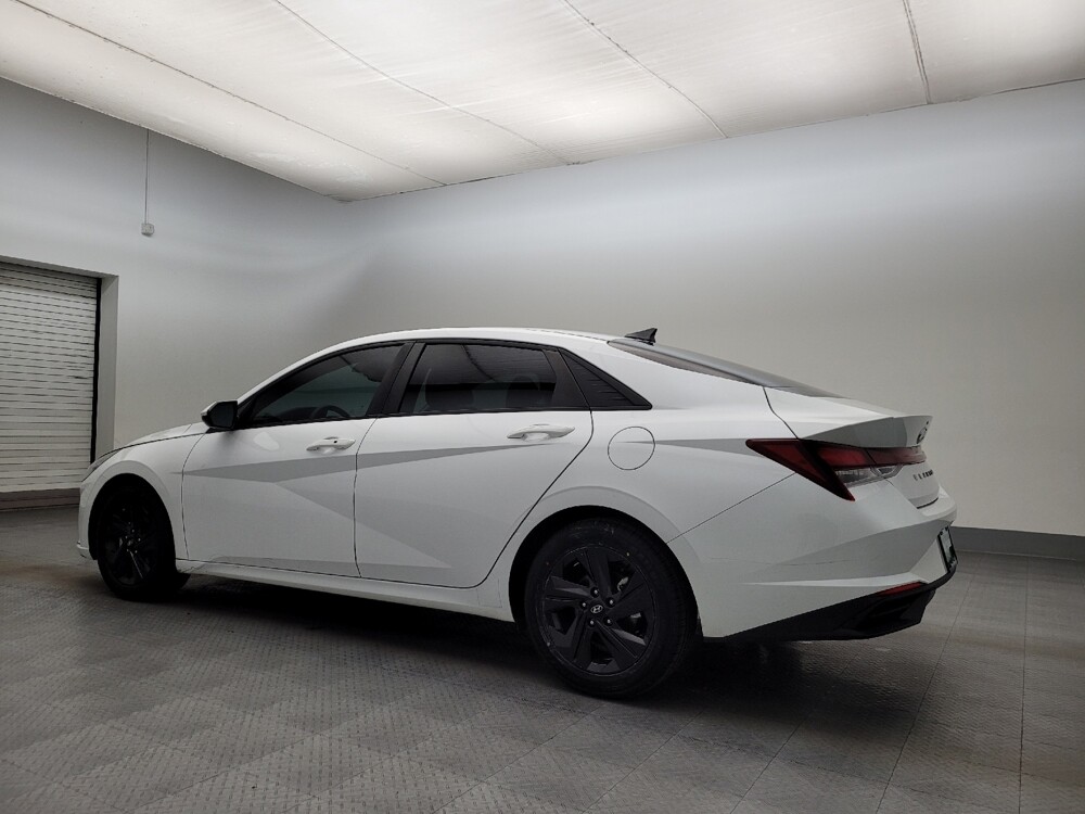 2021 Hyundai Elantra in Mesa, AZ 85210 - 18101613 3