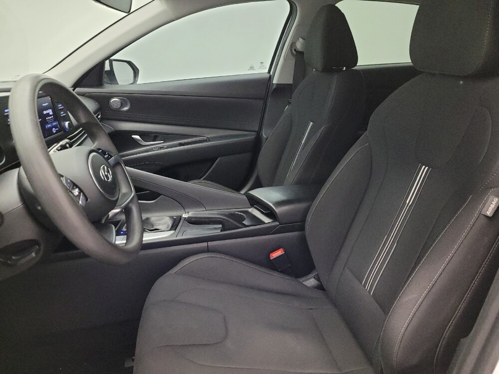 2021 Hyundai Elantra in Mesa, AZ 85210 - 18101613 17